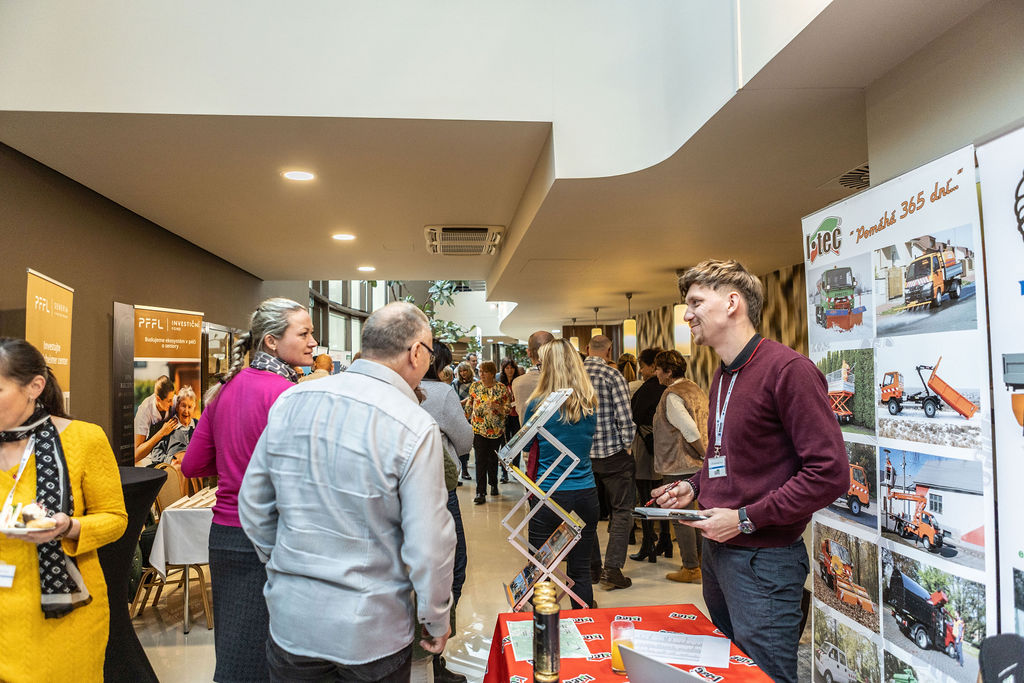 Networking mezi expozicemi partnerů